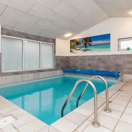 4 Star In Vaeggerlose Prázdninový dům Bøtø By