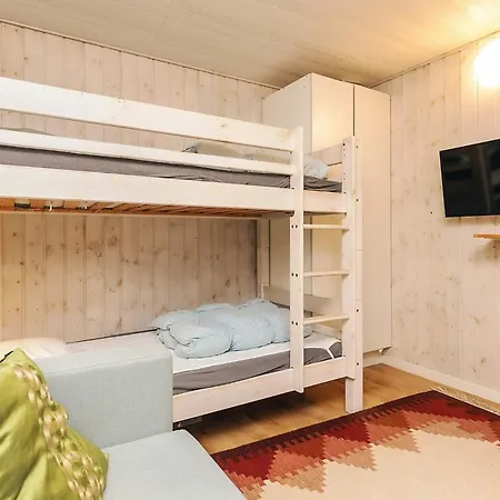 Vaeggerlose Xlv Holiday home *