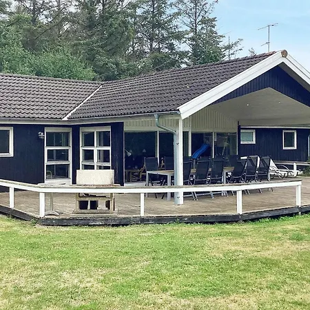 4 Star In Vaeggerlose * Bøtø By